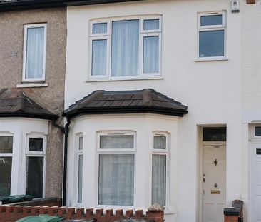 Dawlish Road, Tottenham, London N17 - Photo 1