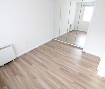 Warwick Road, West Drayton - Photo 2