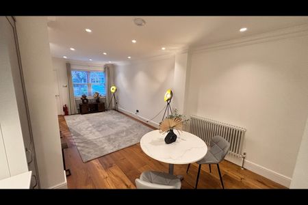 2 Bed Terraced House, Humber Road, SE3 - Photo 4