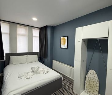 Bedsit, High Town Road, LU2 - Photo 5