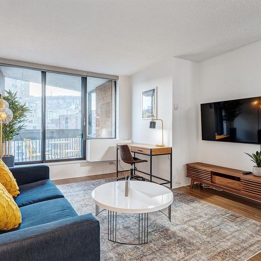 1 chambre - 350 Rue Prince-Arthur Ouest, Montréal - Photo 1