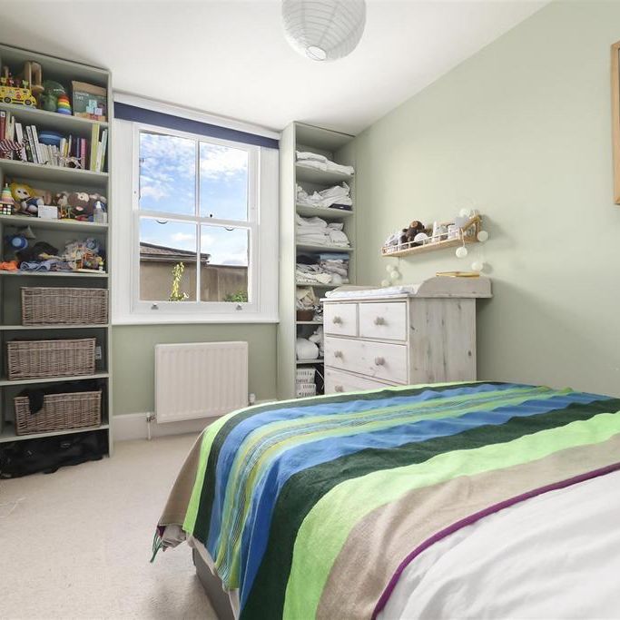 4 bedroom terraced house to rent - Photo 1