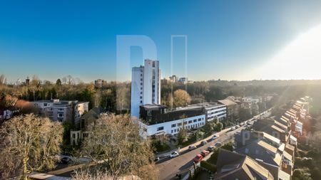 Modern 11th-Floor Studio Apartment – Avenue Road, N6 5DS - Photo 5