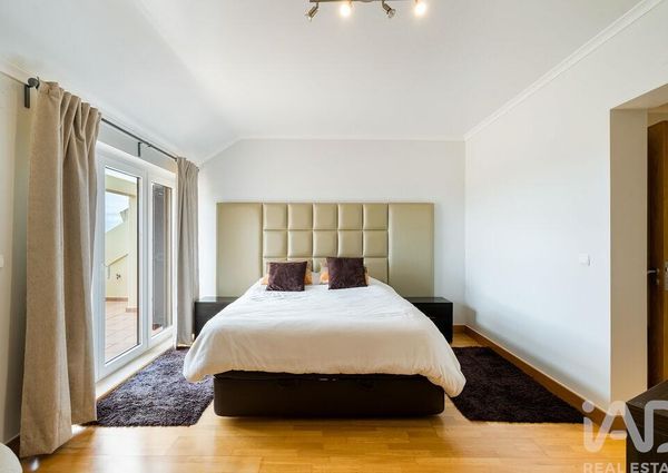 Apartamento T5 em Lisboa