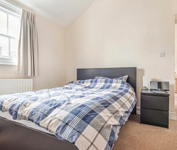 1 Bedroom Flat to Rent in Triangle Estate 197-199 Kennington Lane, ... - Photo 5