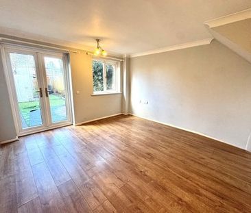 Grove Place, Sholing - Photo 1