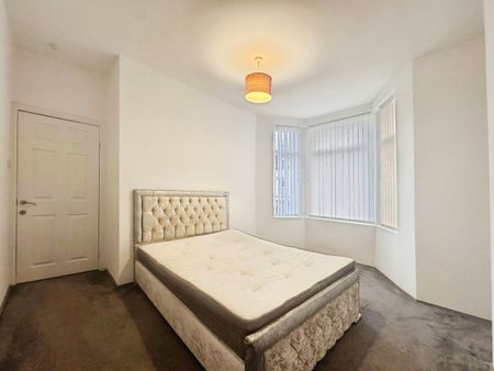 3 Bed Semi-Detached House, Moscow Drive, L13 - Photo 2