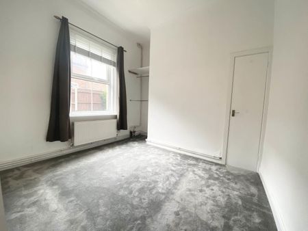 2 Bedroom Flat - Photo 4
