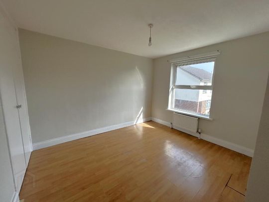 40 Queens Road, Antrim, BT41 1AL - Photo 1