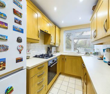 Railway Side, London - 1 bedroomProperty for lettings - Chasebuchanan - Photo 4