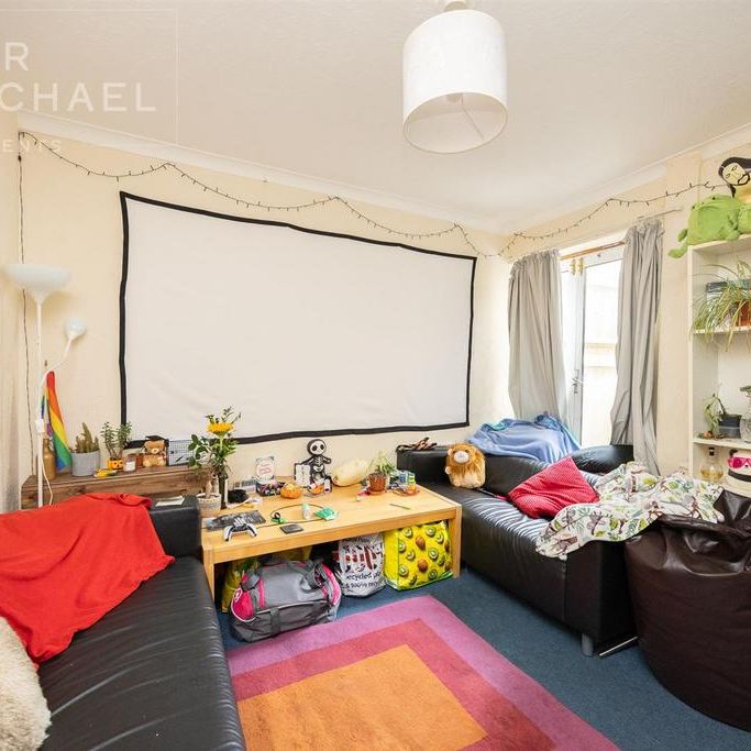 3 bedroom terraced house to rent - Photo 1