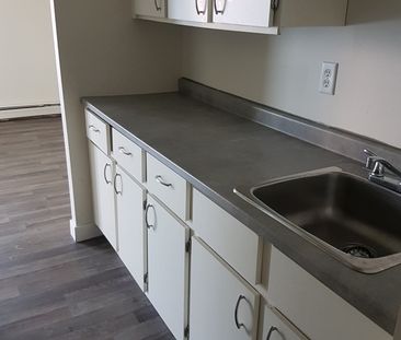 31 Centennial St, Regina - Photo 3