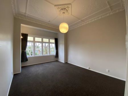 Spacious 3-Bedroom + Study Home in Mt Albert - Photo 4