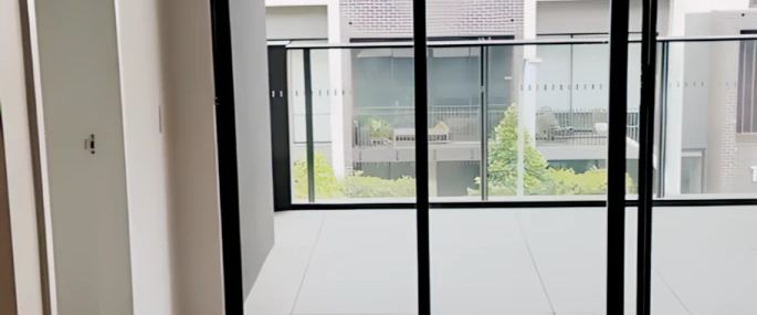 19 Minogue Cres, Sydney - Photo 1