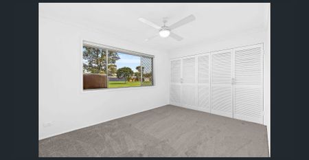 Spacious Four-Bedroom Family Home with Large Fully Fenced Yard - Photo 5