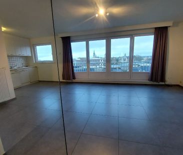 Lichtrijk appartement met uniek uitzicht in Ieper - Photo 1