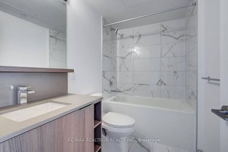 For Lease - 85 Wood Street Unit# 618, Toronto, Ontario - Photo 3