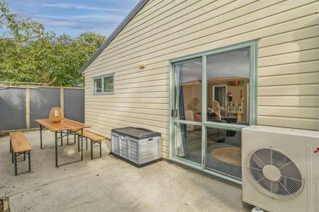 Comfort and Convenience - Photo 2