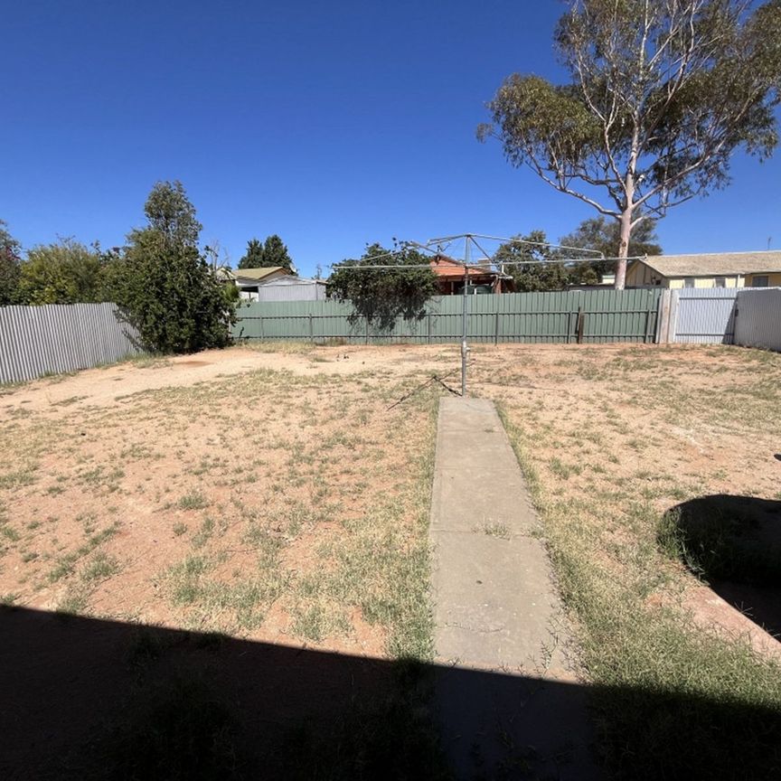 48 McSporran Crescent, Port Augusta - Photo 1