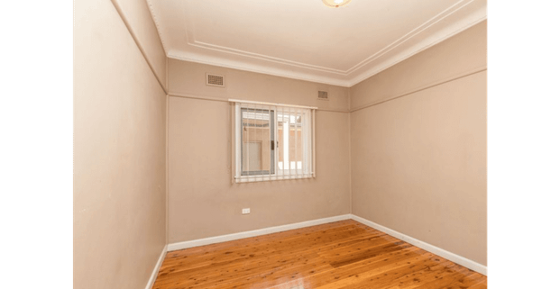 Family Home in Convenient Location - Photo 1