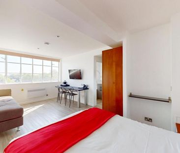 Studio to rent - Photo 3