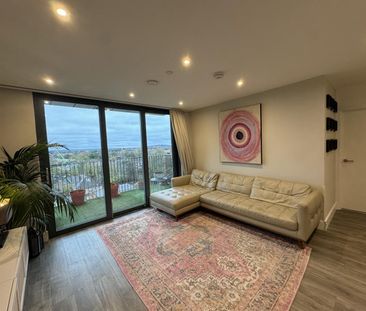 Fairfield Avenue, Staines, Surrey, TW18 - Photo 4