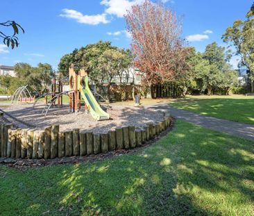 MT ROSKILL, 2 BEDROOMS - Photo 1