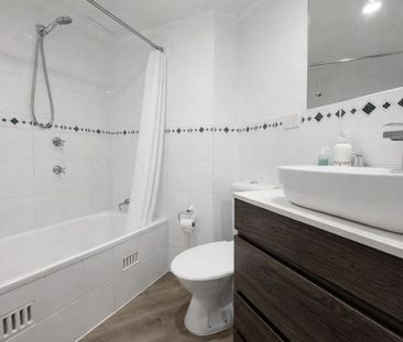 CONVENIENT IN GLEBE DURING YOUR STUDY! - Photo 5