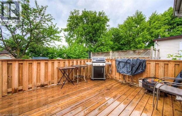 10 BRUCE Street, Brantford, Ontario, N3R1E2 - Photo 1