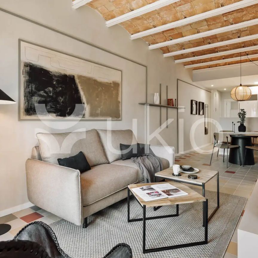 Apartamento de alquiler en Ronda de Sant Pere, Dreta de l'Eixample - Photo 1