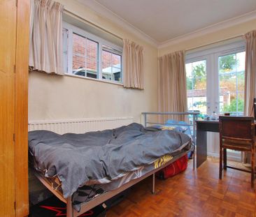 4 bedroom semi-detached house to rent - Photo 3