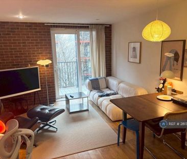 1 bedroom flat to rent - Photo 1
