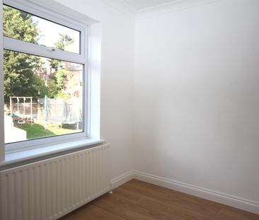 4 bedroom Semi-Detached House to let - Photo 1