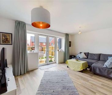 Alder Grove, Shinfield, Reading, Berkshire, RG2 - Photo 2