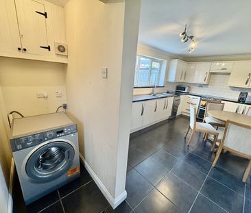 Elm Tree Avenue, Shirebrook, Mansfield - Photo 3