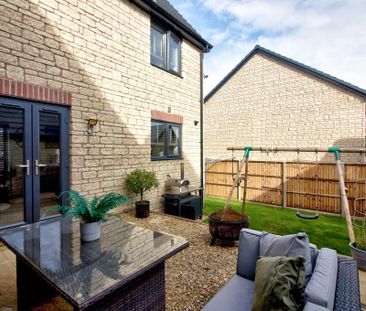 4 bedroom detached house to rent - Photo 5