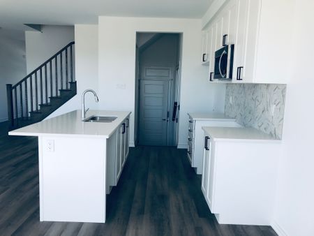 For Lease - 62 Forestwalk Street, Kitchener, Ontario - Photo 5