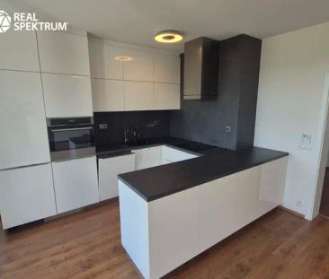Pronájem krásného a světlého bytu 3+kk s terasou a parkovacím stání... - Photo 4