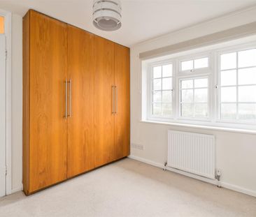 4 bed semi-detached house to rent in Warwick Road, Chadwick End, So... - Photo 5