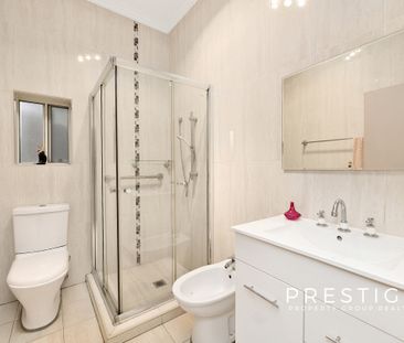 2 Valda Avenue, Arncliffe NSW 2205 - House For Rent | Domain - Photo 4