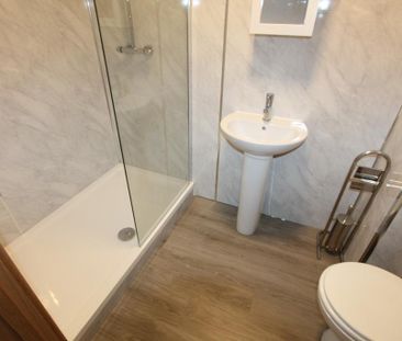 9 bedroom flat to rent - Photo 1