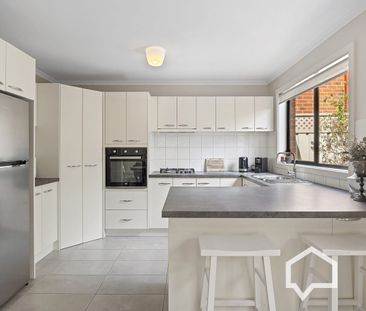Low maintenance living in Flora Hill - Photo 5