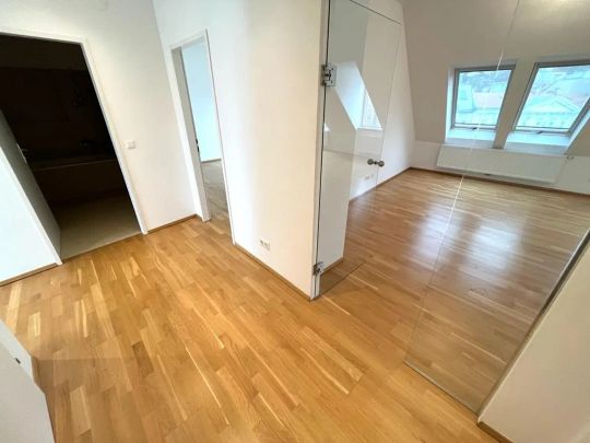 Charmante 3-Zimmer-Wohnung! Unbefristet! 34m² Dachterrasse! - Photo 1
