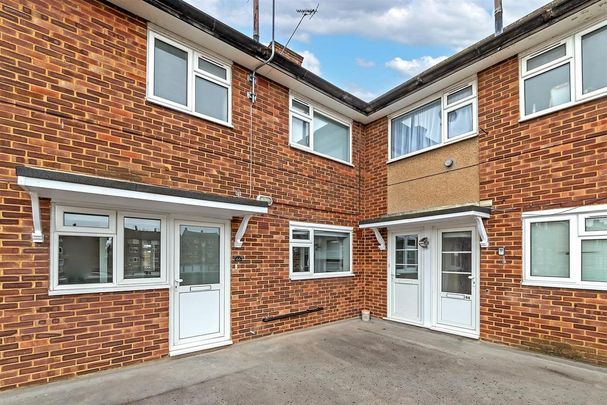 3 bedroom maisonette to rent - Photo 1