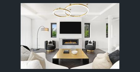 Luxury Residence With Breath-taking Views - Available Furnished - Photo 2