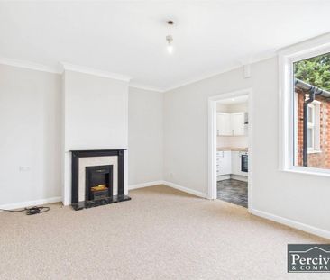 3 bedroom semi-detached house to rent - Photo 6