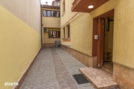 Casa / Vila cu 7 camere de inchiriat în zona Victoriei - Photo 5