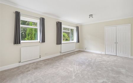 Ince Road, Burwood Park, Walton-on-Thames, Surrey, KT12 - Photo 5