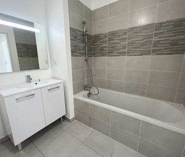 location Appartement T3 DE 56.7m² À PUGET SUR ARGENS - Photo 4