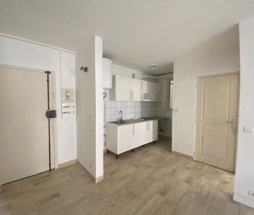 Appartement à louer, 2 pièces - Puteaux 92800 - Photo 2